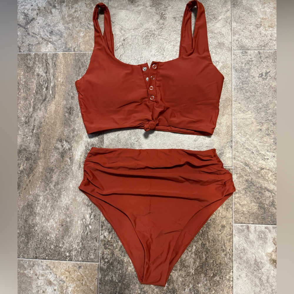 Woman’s Zaful 2 piece swimsuit